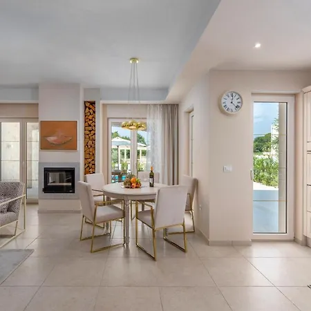 Katarina Villa Tar-Vabriga