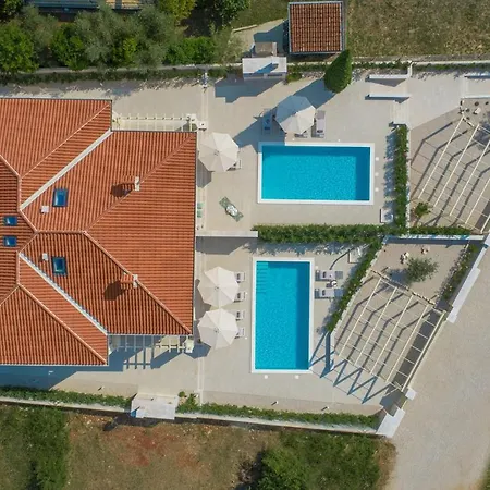 Katarina Villa *